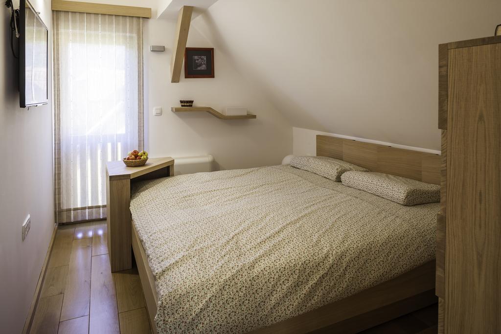 Guest House Kalska Domacija Semic Room photo